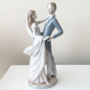 LLADRO I‎ Love You Truly Couple Figurine approximate 14” tall